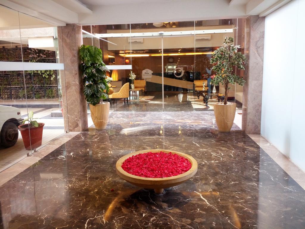 Best Western Plus O2 Indore Extérieur photo