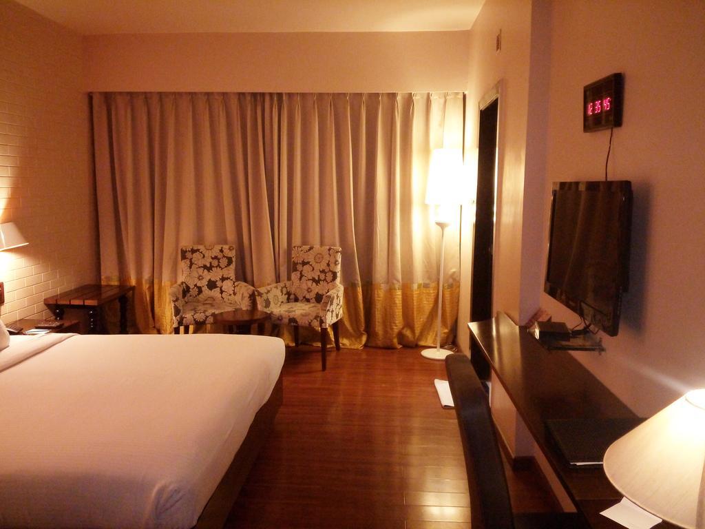 Best Western Plus O2 Indore Extérieur photo
